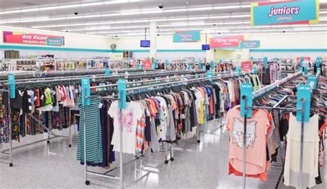 discount stores in chicago area